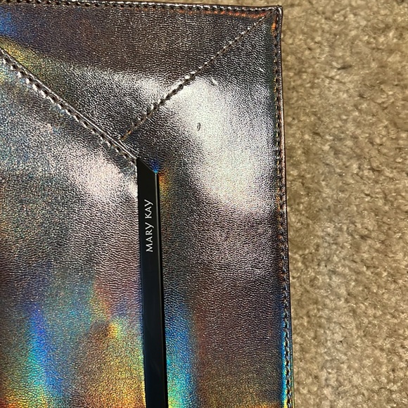 Mary Kay Clutch Bag - Picture 8 of 8